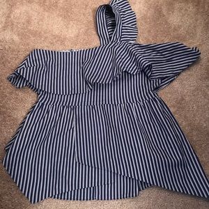 Lea & Viola one shoulder dressy shirt